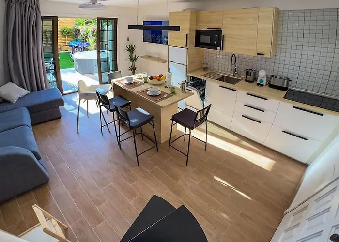 Apartament Relaxing Garden Cristianos Con Jacuzzi Y Barbacoa *